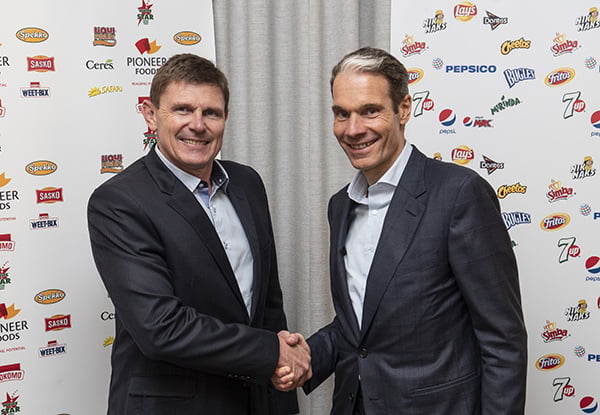 Tertius Carstens, PDG de Pioneer Foods et Eugene Willemsen, directeur de la nouvelle entité PepsiCo Afrique subsaharienne.