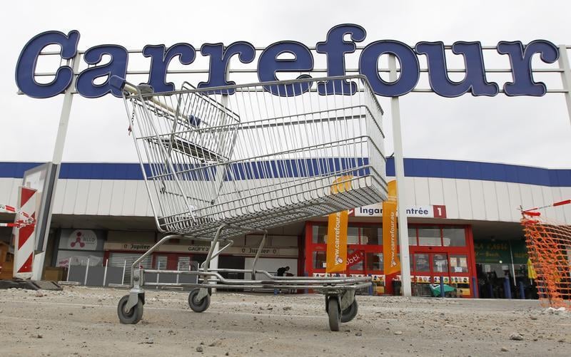Carrefour va racheter 127 centres commerciaux à Klépierre