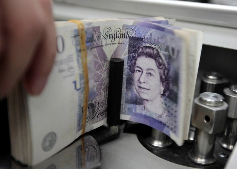 Recul du deficit budgvtaire britannique en mai