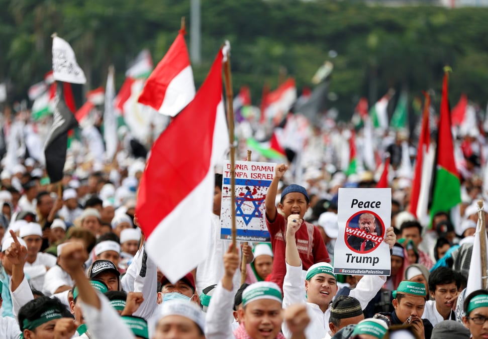 Manifestation a djakarta contre la decision de trump sur jerusalem