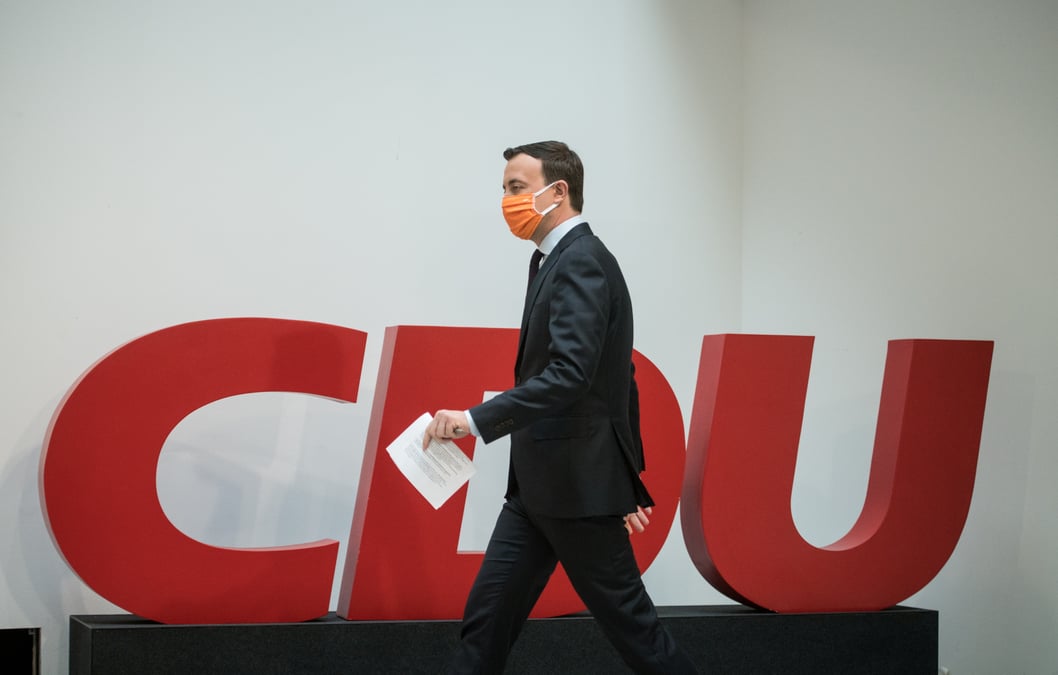 Allemagne: la cdu de merkel choisira en janvier son nouveau chef de file