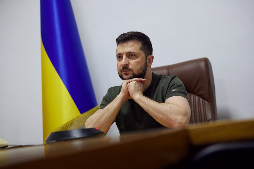 Zelensky insiste aupres de macron sur l'evacuation des civils de marioupol