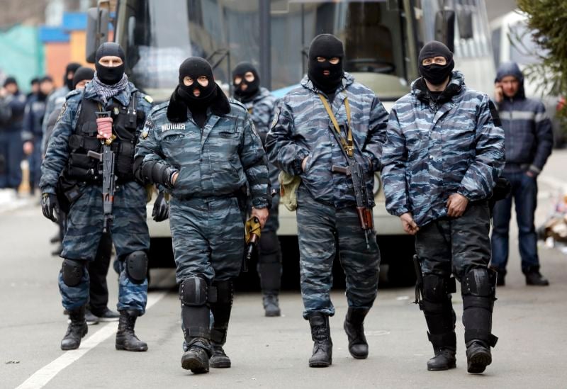 L'Ukraine démantèle sa police antiémeute