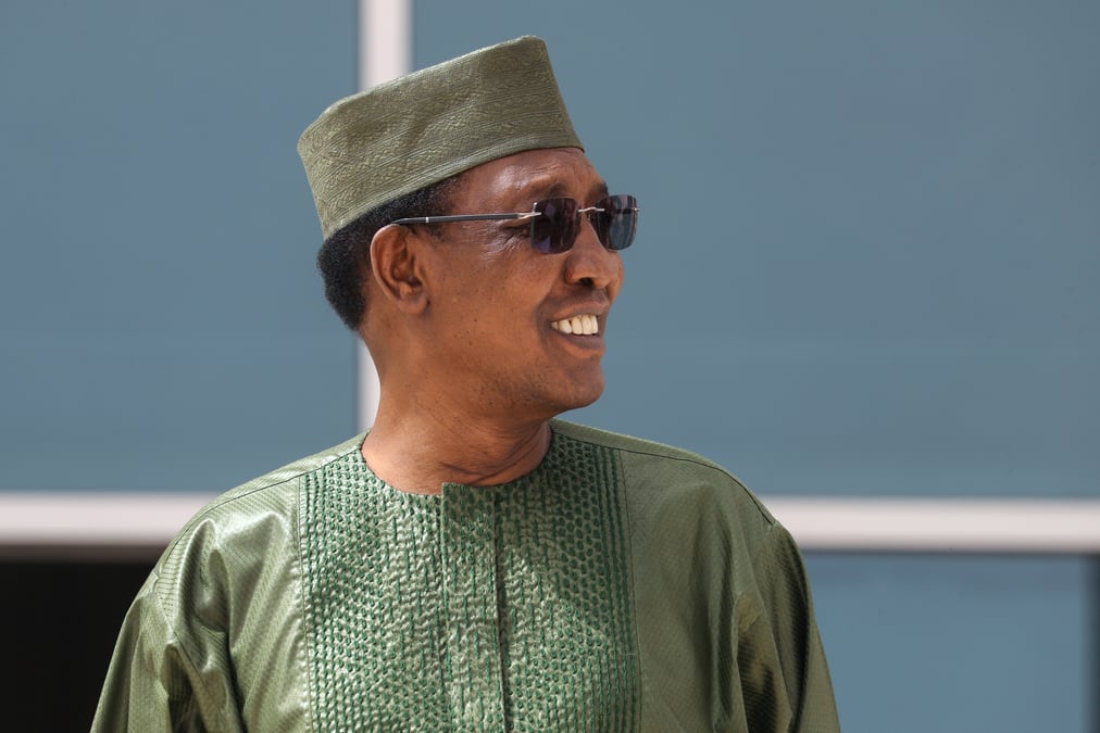 Tchad: deby prend la tete de l'election presidentielle, selon des resultats partiels