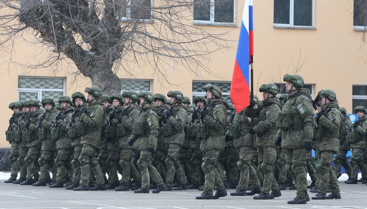 Les forces de la coalition russe entament leur retrait du kazakhstan