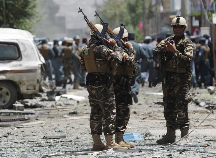 les forces afghanes de securite perdent chaque mois quelque 4.000 membres