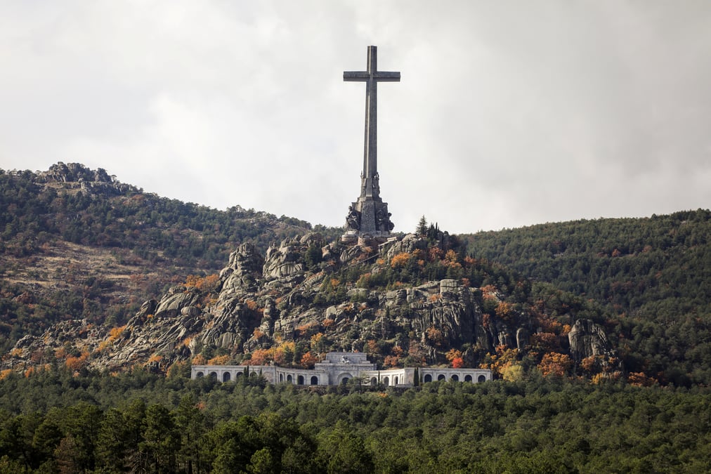 Exhumation de franco: tension diplomatique entre madrid et le vatican