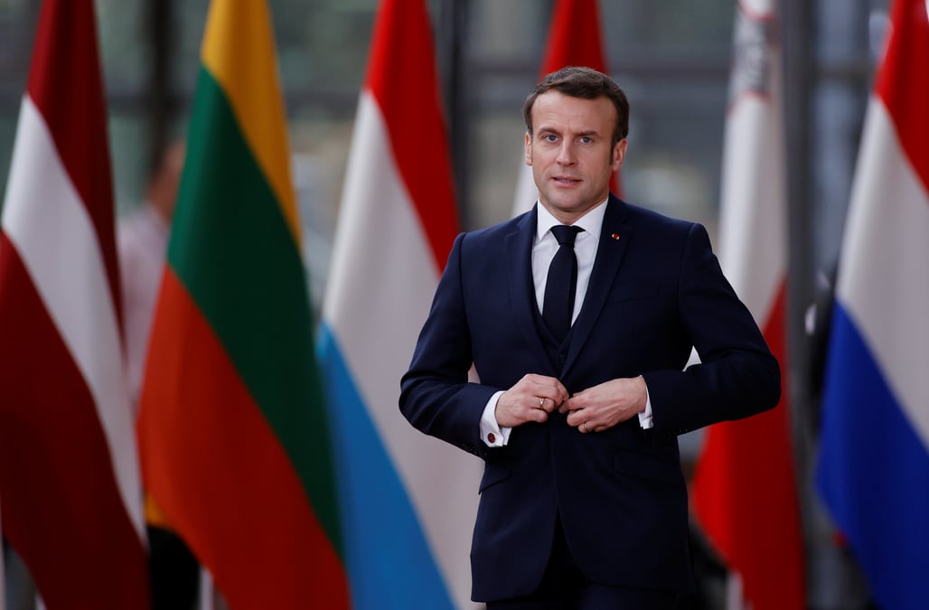 Peche: macron pret a demander des compensations si besoin apres le brexit