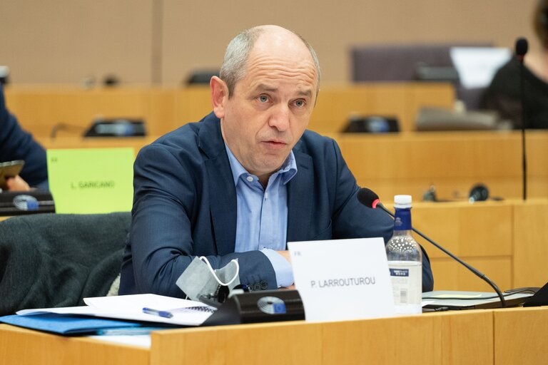 Pierre Larrouturou député