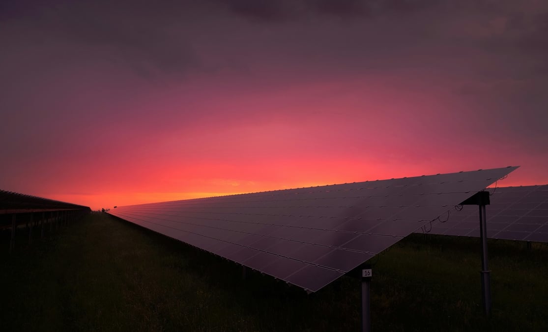 Les flux d'investissement dans les projets d'énergie propre approchent les 2.000 milliards de dollars par an, relève aussi l'étude de l'AIE.