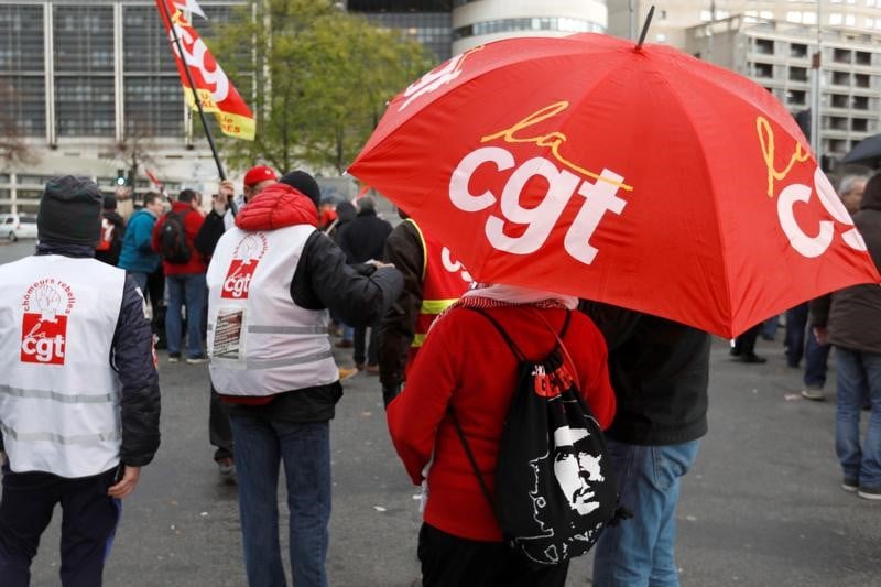 Avis de gros temps social pour le gouvernement