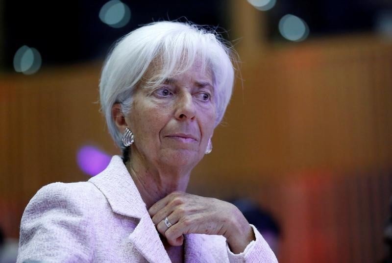 Renvoi de christine lagarde devant la cjr a nouveau requis