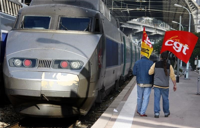 Report de la greve a la sncf en raison du climat