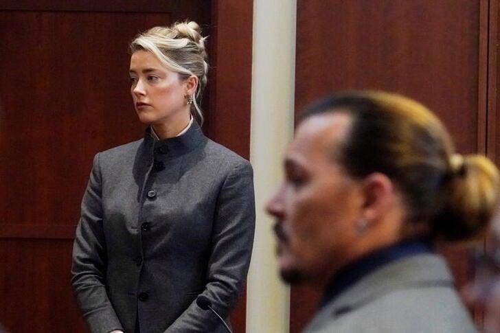 L'actrice amber heard condamnee pour avoir diffame johnny depp