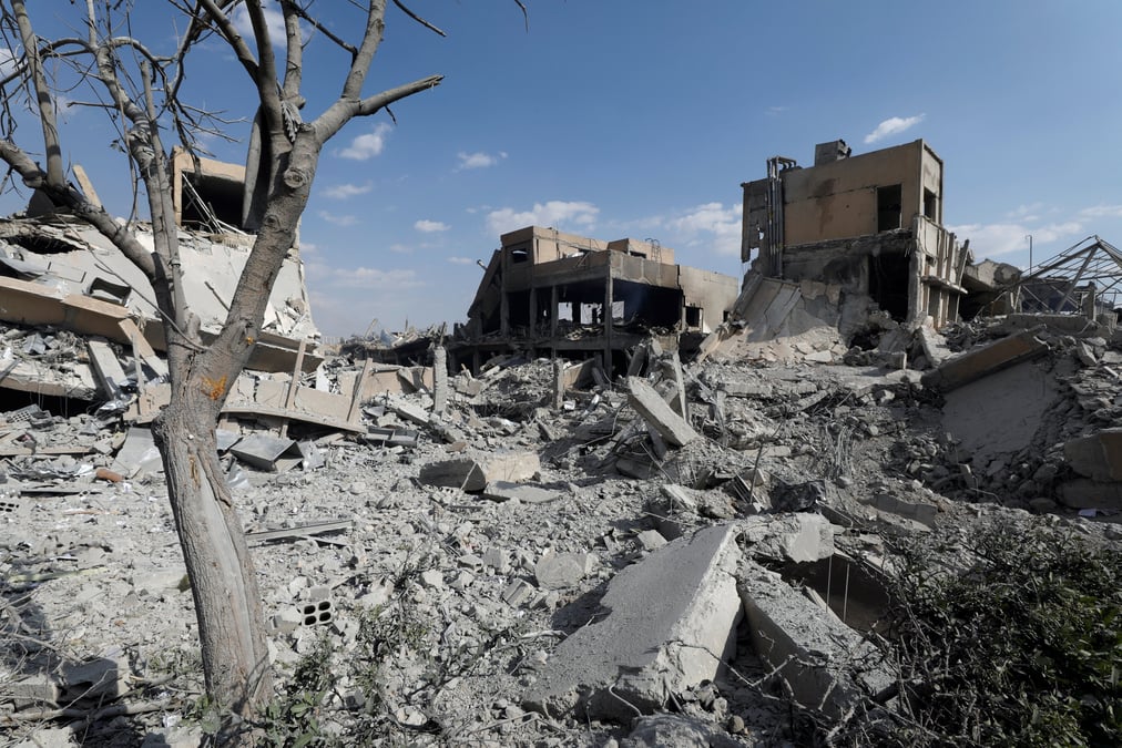 Syrie: apres les frappes, la france veut rebattre les cartes