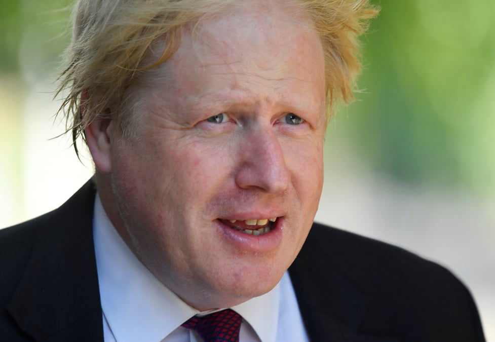 Brexit: johnson demande a may de renoncer a ses propositions