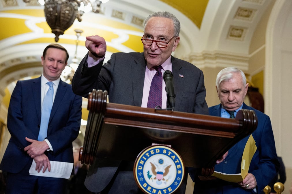 Chuck schumer, chef de la majorite democrate au senat, lors d'une conference de presse au capitole a washington