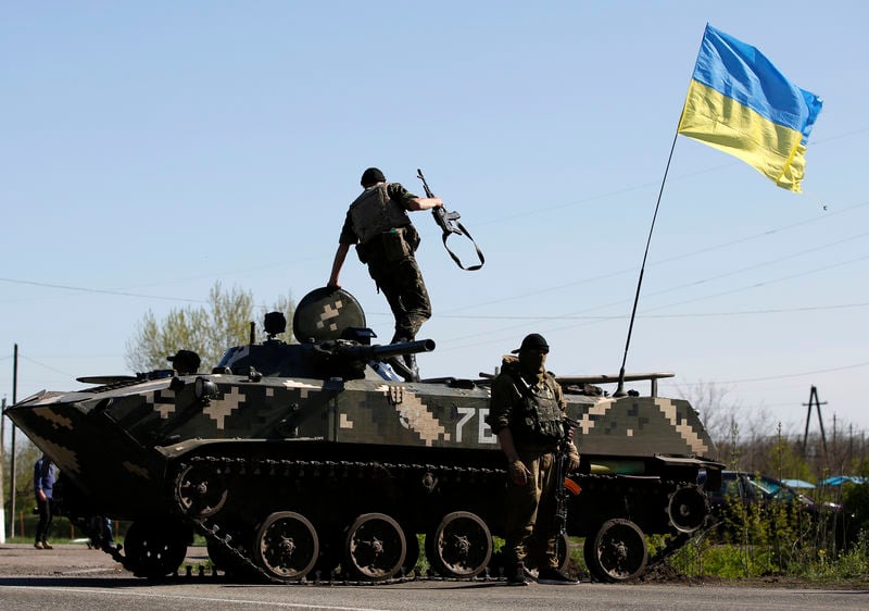 Les forces ukrainiennes organisent le blocus de Slaviansk