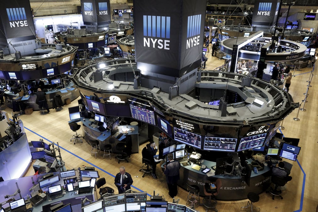 Le dow jones et le s&p finissent en hausse, le nasdaq en baisse