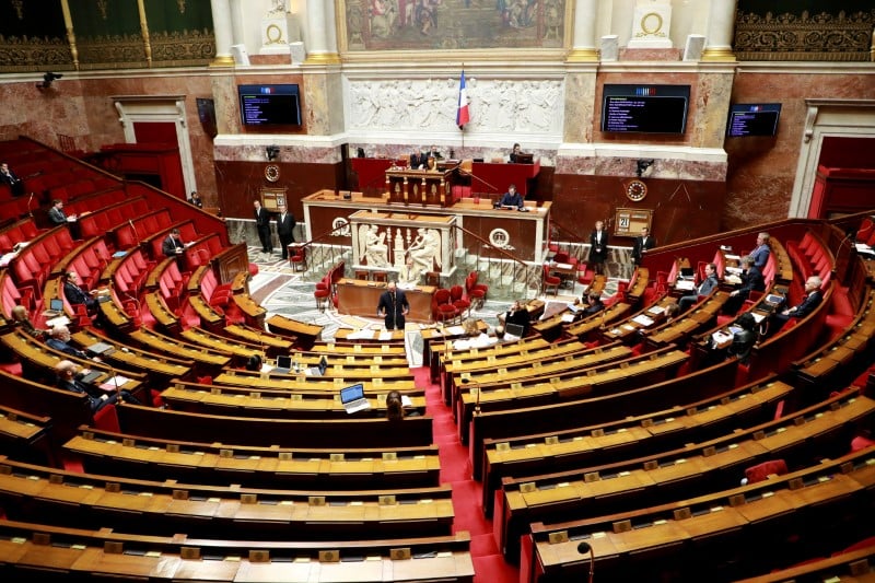 Emmenés par les députés ex-LREM Paula Forteza et Matthieu Orphelin - proche de Nicolas Hulot -, ainsi que par le  "marcheur" de l'aile gauche Aurélien Taché, ces parlementaires comptent aussi dans leurs rangs le candidat dissident à la mairie de Paris, Cédric Villani.