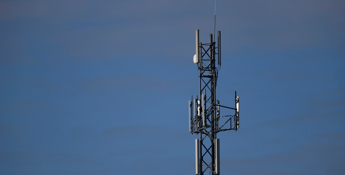 Une antenne-relais dédiée aux communications mobiles.