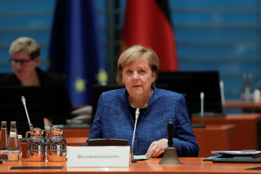 Coronavirus: merkel veut fermer les bars et les restaurants, selon bild