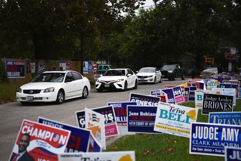 Usa 2020: 90 millions d'electeurs ont deja vote, la campagne continue