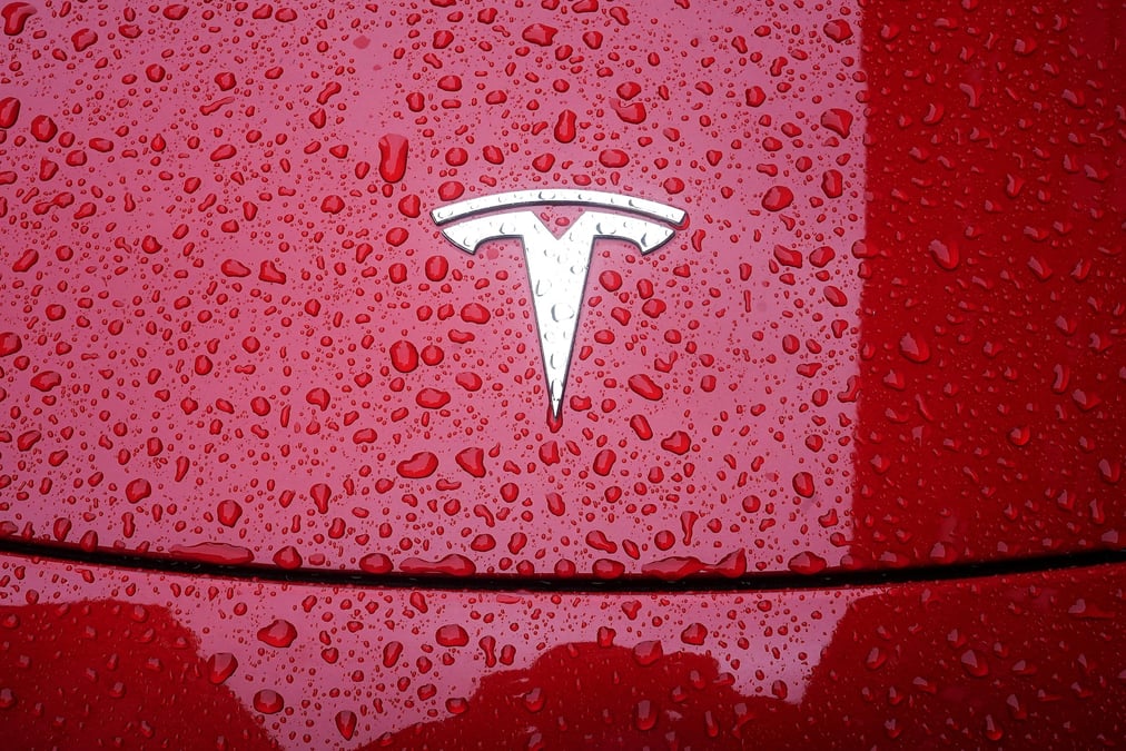 Le chiffre d'affaires de Tesla s'est établi à 24,92 milliards (+47%) au deuxième trimestre et son bénéfice net a bondi de 20% à 2,7 milliards de dollars.