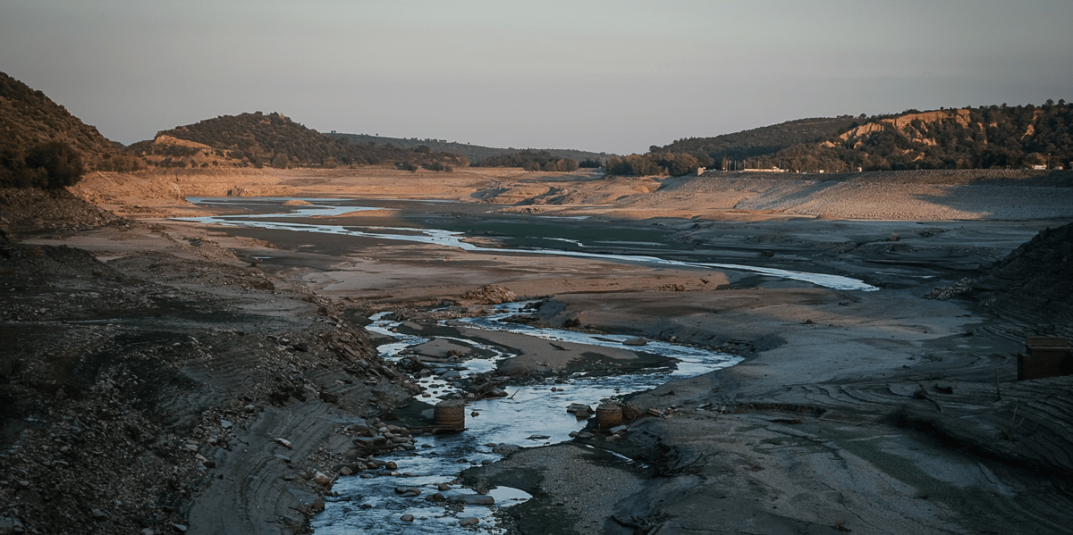 Dans les Pyrénées-Orientales, où la sécheresse sévit, toutes les pistes sont envisagées pour sécuriser les accès à l'eau.