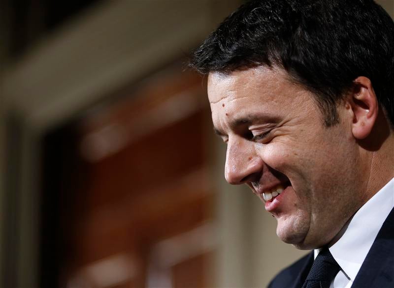 Matteo Renzi investi président du Conseil italien