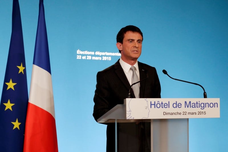 Manuel valls appelle a faire barrage au fn