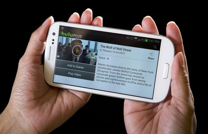 Hulu, concurrent de netflix, cherche a s'adosser a time warner