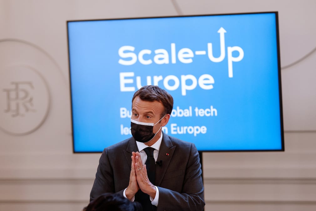 Macron souhaite la creation de 10 geants europeens de la tech d'ici 2030