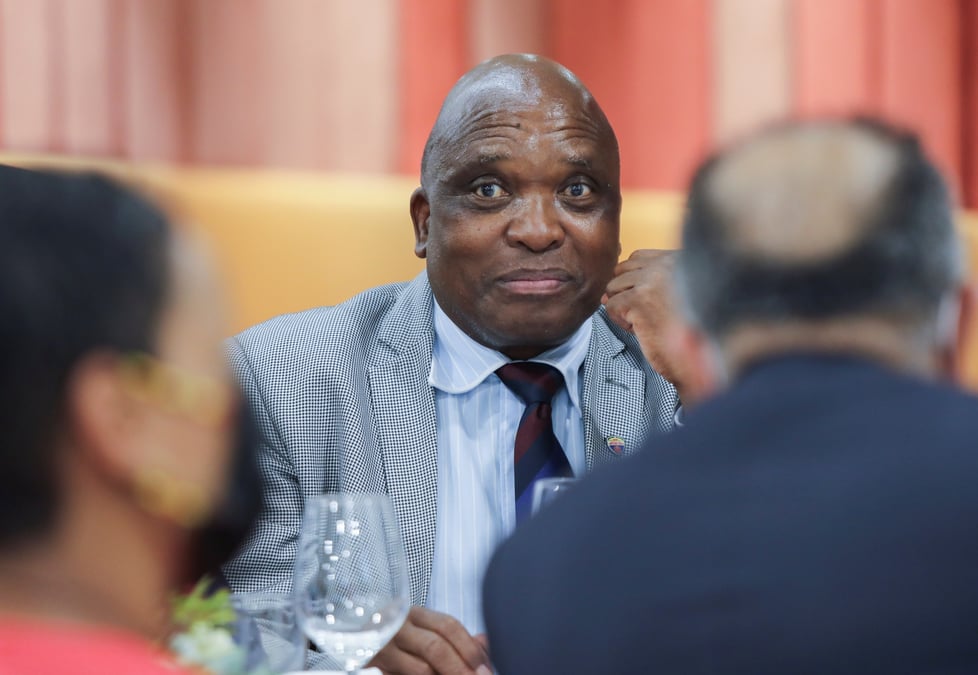 Coronavirus: l'afrique du sud pourrait entrer dans une cinquieme vague plus tot que prevu, dit le ministre de la sante