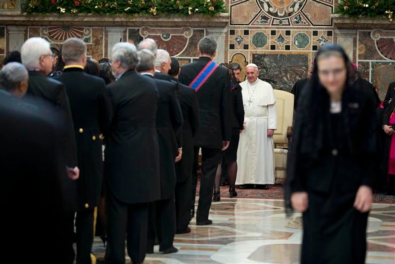 Le pape prône de nouveaux efforts pour résoudre le conflit syrien