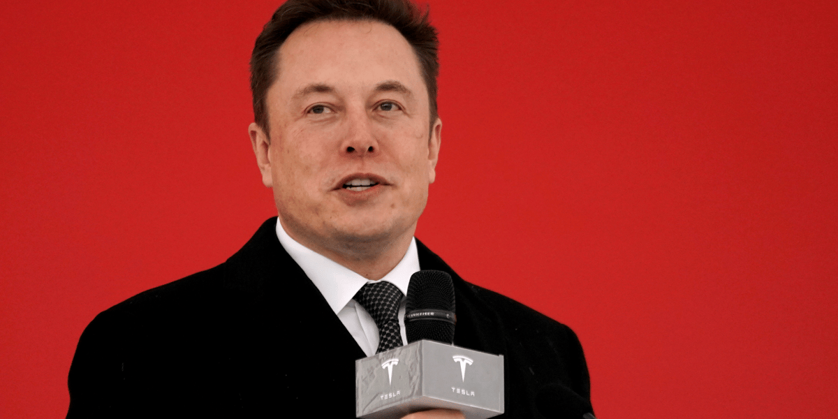 L'application tesla retablie apres une panne, dit musk