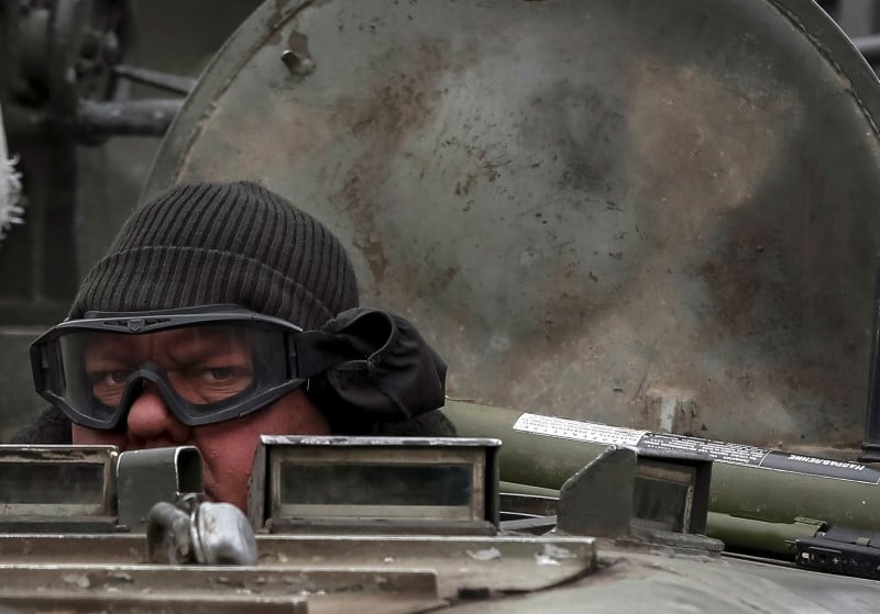 Moscou s'inquiete de l'arrivee d'instructeurs americains en ukraine