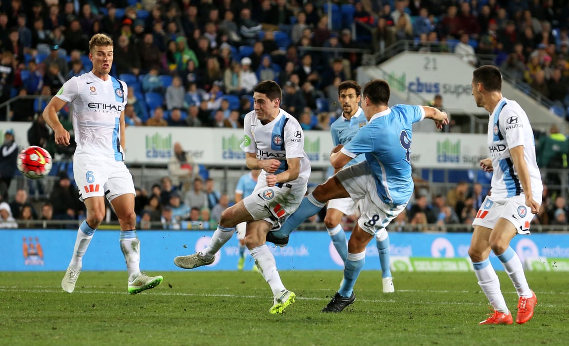Manchester city s'impose, nasri brille