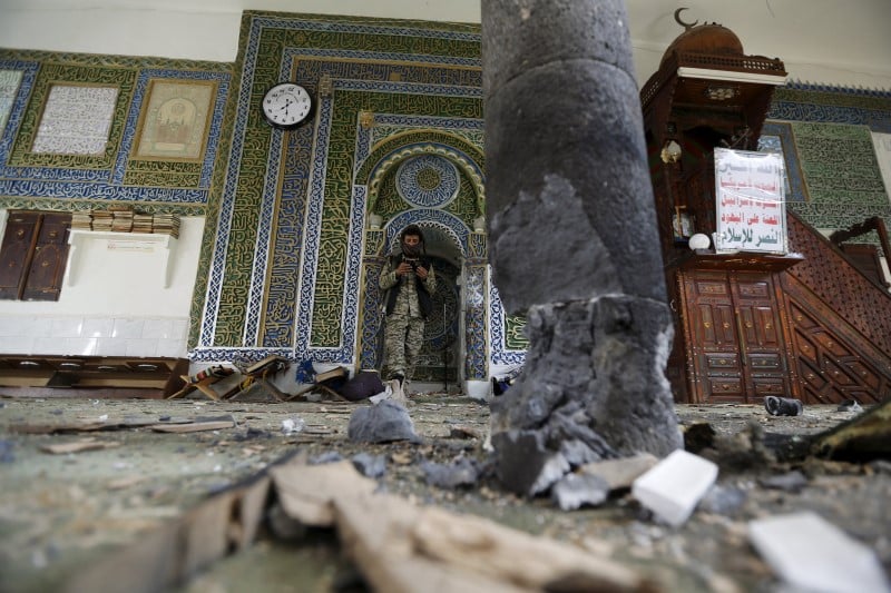 Double attentat suicide dans une mosquee de sanaa