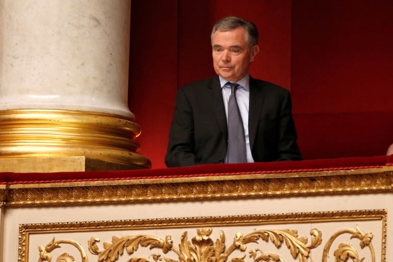 Les propositions du groupe de travail sur l'avenir des institutions rejetees par les republicains