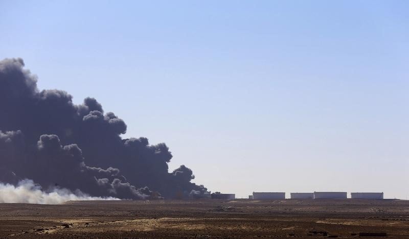 La guerre du petrole fragilise les negociations de paix en libye