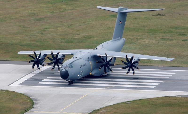 Le president executif d'airbus accuse le fournisseur des reacteurs de l'a400m sur les retards