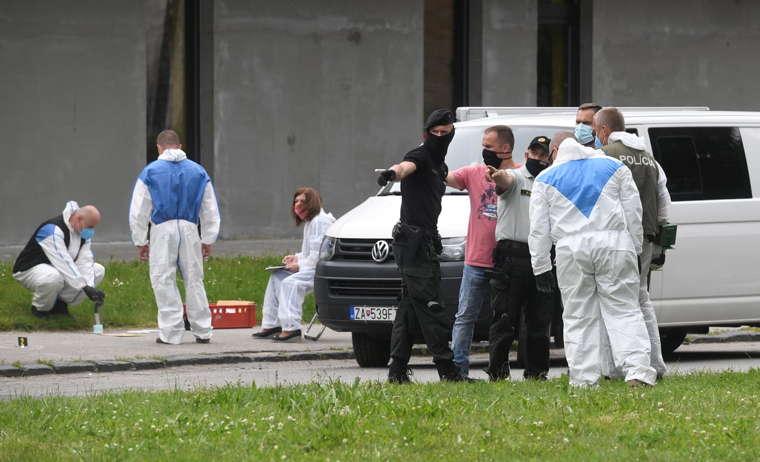 Attaque contre une ecole en slovaquie, deux morts dont l'assaillant