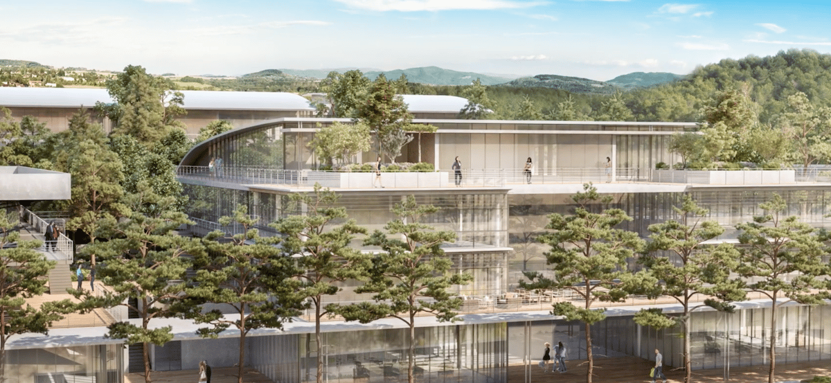 Centrium, réhabilité par le Groupe Courtin, montre à quel point les bâtiments rénovés et disposant des nouvelles accréditations environnementales, sont des leviers d'attractivité de Sophia-Antipolis
