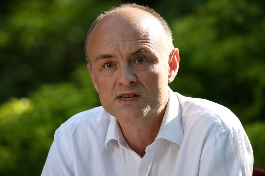 Grande-bretagne: cummings ne regrette pas sa decision de braver le confinement