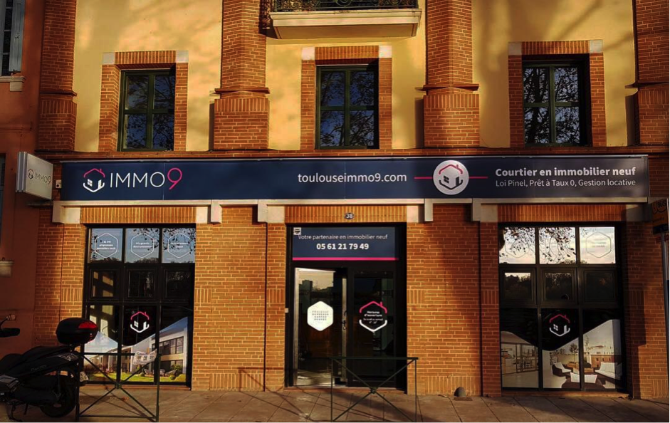 L’agence de courtage en immobilier neuf de Toulouse IMMO9 sur le quai de Tounis © Sign’enseigne