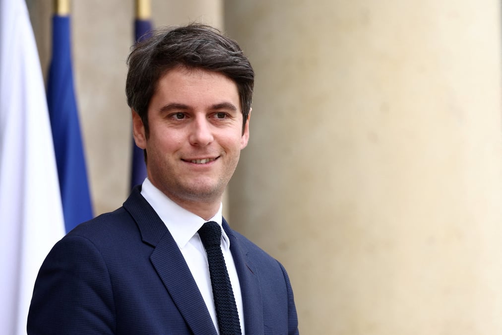 Le Conseil national d'évaluation des normes (CNEN) va faire « des propositions tous les six mois pour réduire le stock de normes obsolètes », a annoncé Gabriel Attal, ce jeudi.