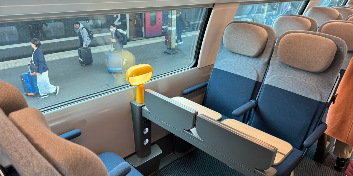 Le futur TGV Inoui (ex-TGV M) d'Alstom et SNCF Voyageurs offrira un tout nouveau design aux passagers.