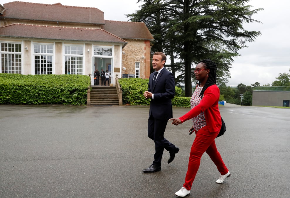 Deux proches collaborateurs de macron entrent au gouvernement
