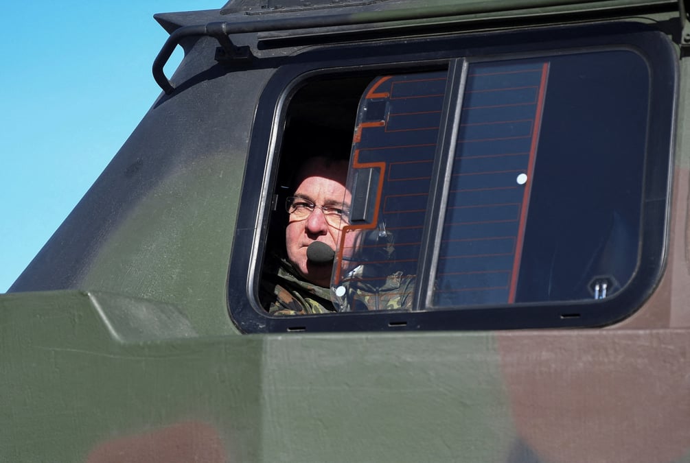 Le ministre allemand de la defense boris pistorius dans un char leopard pres de magdebourg, en allemagne